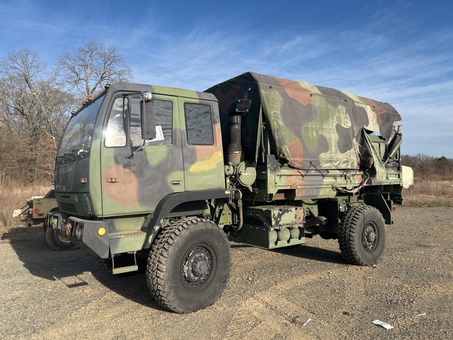 2001 Stewart & Stevenson M1078A1 LMTV 4x4 Cargo Truck