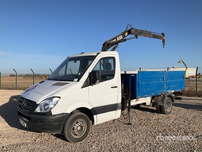 1995 Hiab 035 Articulated Boom on 2007 Mercedes-Benz 515CDI 4x2 Autocarro cassone fisso con gru