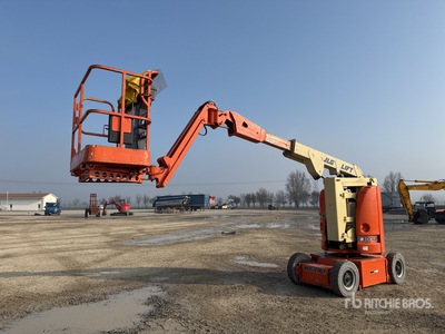 2005 JLG E300AJP Electric Articulating Boom Lift