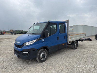 2015 Iveco Daily 33-110 Crew Cab Autocarro cassone fisso
