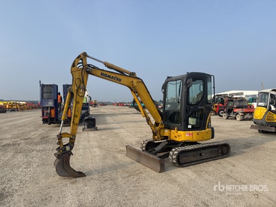 2015 Komatsu PC35MR-3 Mini Excavator