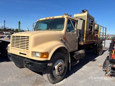 1997 International 4700 4x2 Vacuum Tanker Truck (Inoperable)