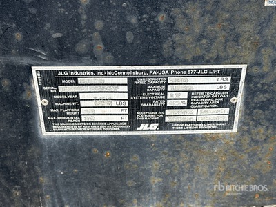 2014 JLG 800S 4WD Gasoline Telescopic Boom Lift