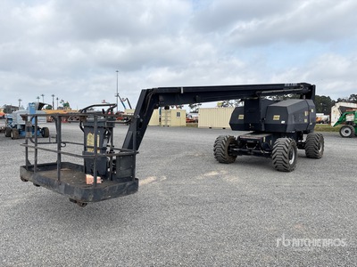 2013 JLG 800A 4WD Dual Fuel Articulating Boom Lift