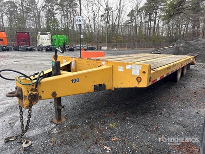 2004 Landoll L4024 25 ft T/A Equipment Trailer