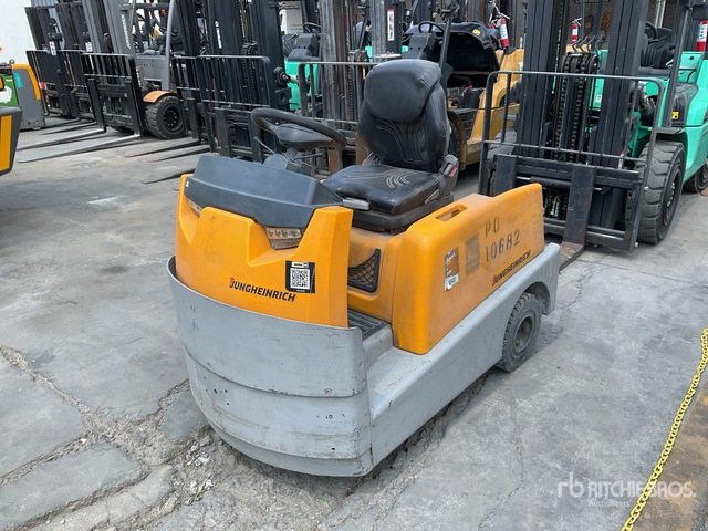 Inopratable 2017 Jungheinrich EZS 570 Remolcador Electrico (INOPERABLE) / Electric ...