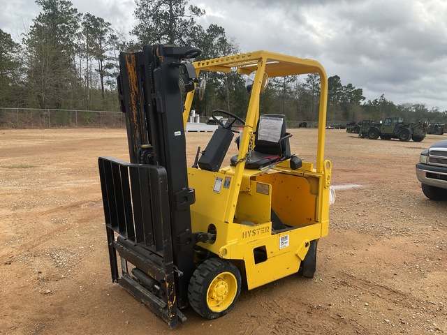Hyster E40XL Electric Forklift