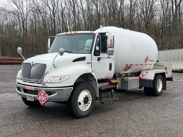 2012 International 4400 3300 gal 4x2 Propane Delivery Truck