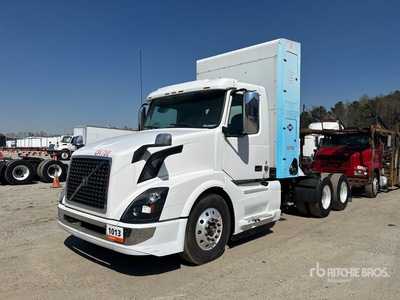 2016 Volvo VNL CNG 6x4 تراكتور شاحنة نهارية (ثنائية المحور)