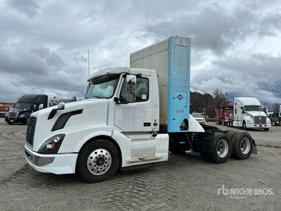 2016 Volvo VNL CNG 6x4 T/A Dagcabine Trekker