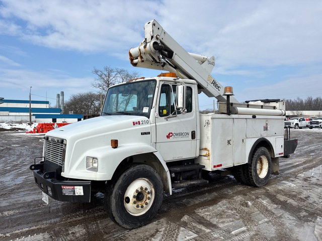 Altec TA40 40 ft on 2001 Freightliner FL-70 4x2 Bucket Truck