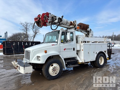 Altec D845A BC on 2001 Freightliner FL80 4x2 Digger Derrick Truck