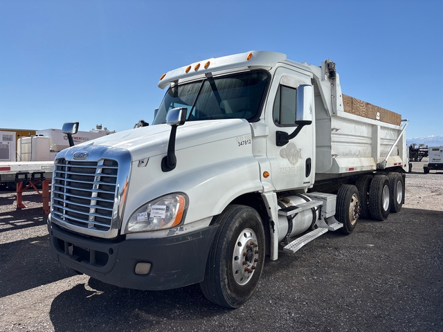 2010 Freightliner Cascadia 125 6x4 Tri/A Dump Truck (Inoperable)