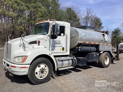 2016 Etnyre Centennial 1500 gal on 2017 Kenworth T370 4x2 Ciężarówka do dystrybucji asfaltu