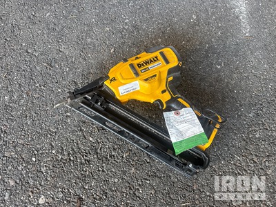 2021 Dewalt DCN650 20V XR Nail Gun