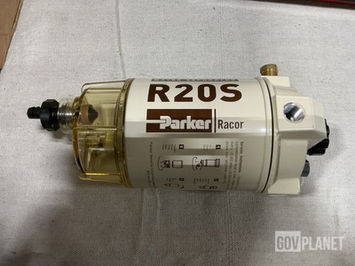 (17) Parker-Hannifin 200 Series Fuel Filter/Water Separators