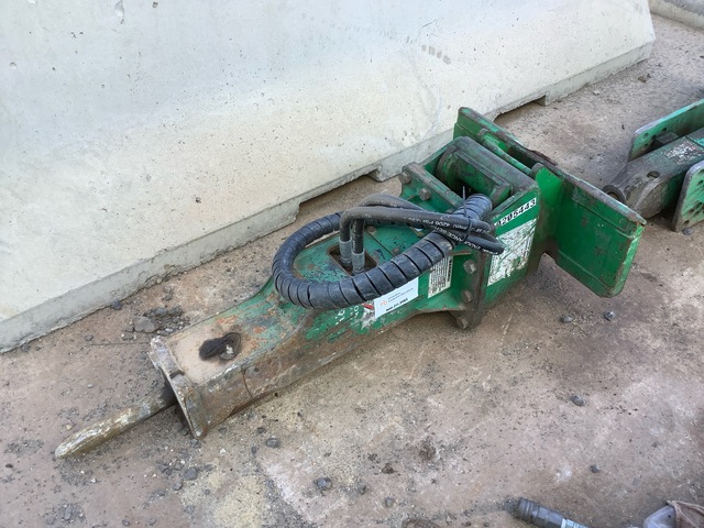 2019 Okada SS250LTDINGOTC Hydraulic Breaker 2019 Okada SS250LTDINGOTC Hydraulic Breaker