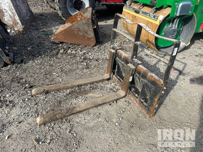 2011 Toro 23164 32 in Mini Skid Steer Forks