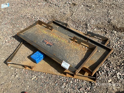 Quantity of (4) 46 in لوح تركيب الملحقات