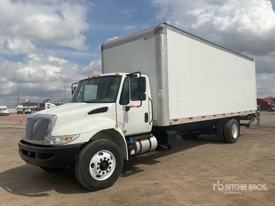 2018 International 4300 4x2 Furgonetka