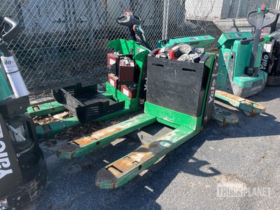 2022 Yale MPB045VG 2040 lb Transpalette