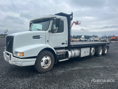 2016 Volvo VHD 8x4 Flatbed Truck