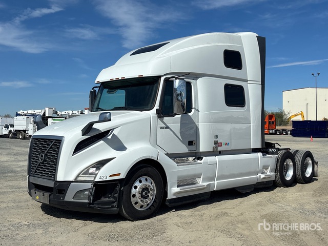 2018 Volvo Vnl 860 2018 Volvo Vnl860 6X4 T/A Sleeper Truck Tractor