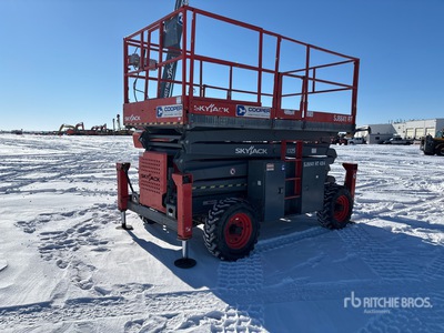 2015 Skyjack SJ8841 RT 4x4 Dual Fuel Scissor Lift