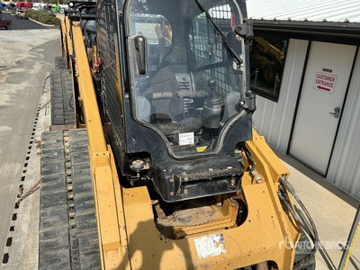 2019 Cat 299D2 لودر بجنزير