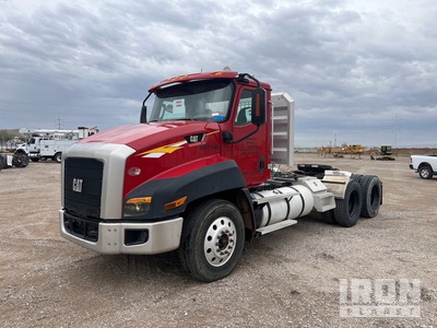 2017 Cat 660S 6x4 3-Achs Sattelzugmaschine