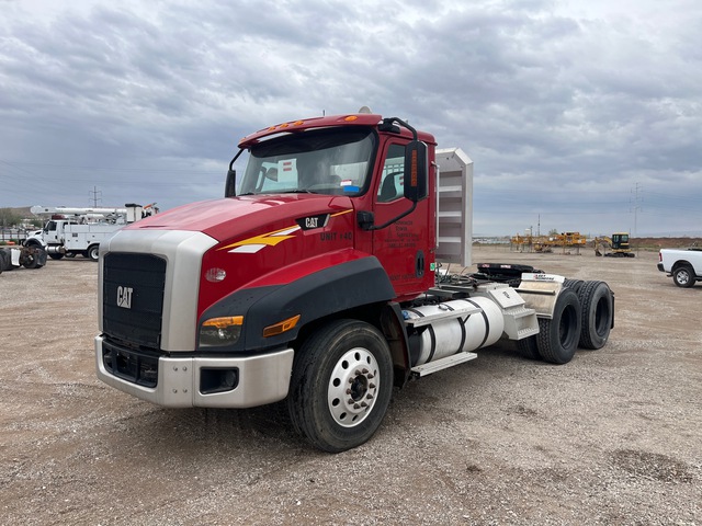 2017 Cat CT660S 6x4 T/A Day Cab Truck Tractor