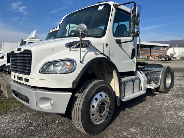 2016 Freightliner M2 106 4x2 S/A Day Cab Truck Tractor