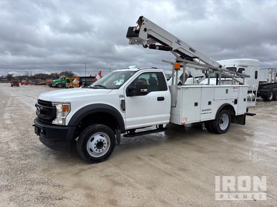 2022 Versalift SST40EIH-02 40 ft on 2022 Ford F-550 XL 4x2 Bucket Truck