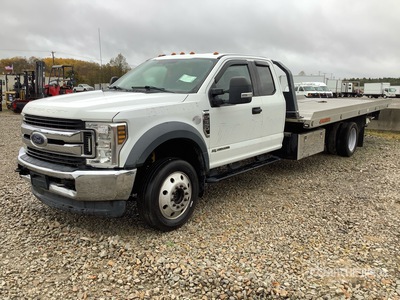 2019 Ford F-550 XLT 4x4 Extended Cab شاحنة سحب مسطحة (Inoperable)