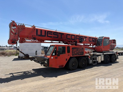 2014 Link-Belt HTT-86100 100 ton 8x4 Hydraulic Truck Crane (Inoperable)