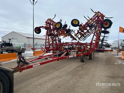 2013 Bourgault 9400 60 ft Cultivator