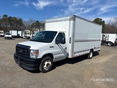 2021 Ford E-350 4x2 Van Truck