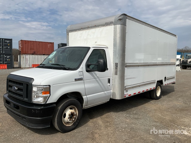 2021 Ford E-350 4x2 Van Truck
