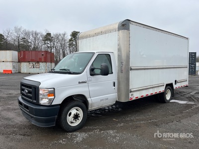 2021 Ford E-350 4x2 Furgoneta caja cerrada