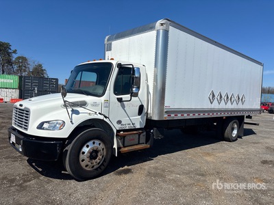 2018 Freightliner M2 106 4x2 Furgoneta caja cerrada