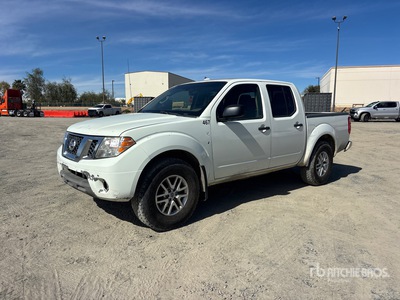 2017 Nissan Frontier SV 4x4 Crew Cab Pickup