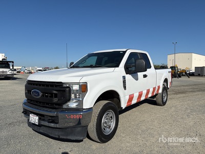 2022 Ford F-250 XL 4x4 Extended Cab Pick-up