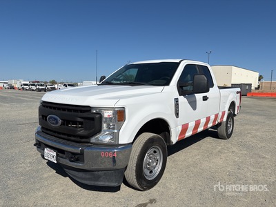 2022 Ford F-250 XL 4x4 Extended Cab Pick-up
