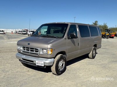 2002 Ford Econoline E-350 XL 10 Fourgonnette de passagers