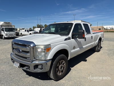 2015 Ford F-250 XLT 4x4 Crew Cab بيك اب