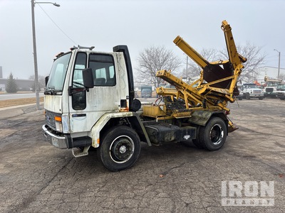 1987 Ford CF7000 4x2 Tree Spade Truck