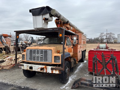 Altec LRV60-E70 70 ft on 2002 GMC C7500 4x2 Bucket Truck