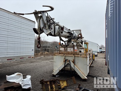 Altec Commander C6000 Digger Derrick Body