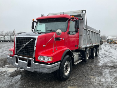 2006 Volvo VHD 8x4 Tri/A Dump Truck