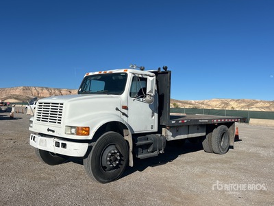 1994 International 4900 4x2 Autocarro cassone fisso